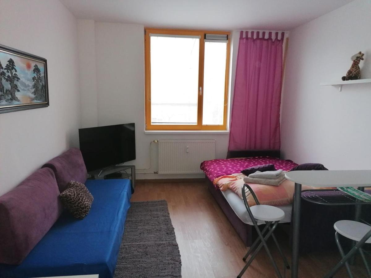 Cozy Apartment ブラチスラヴァ エクステリア 写真